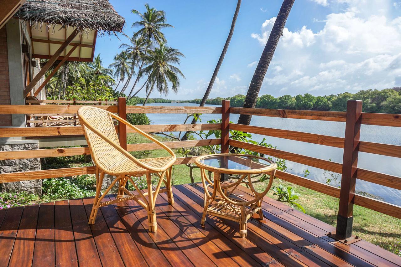 Twin Waters Resort Chilaw Exterior photo